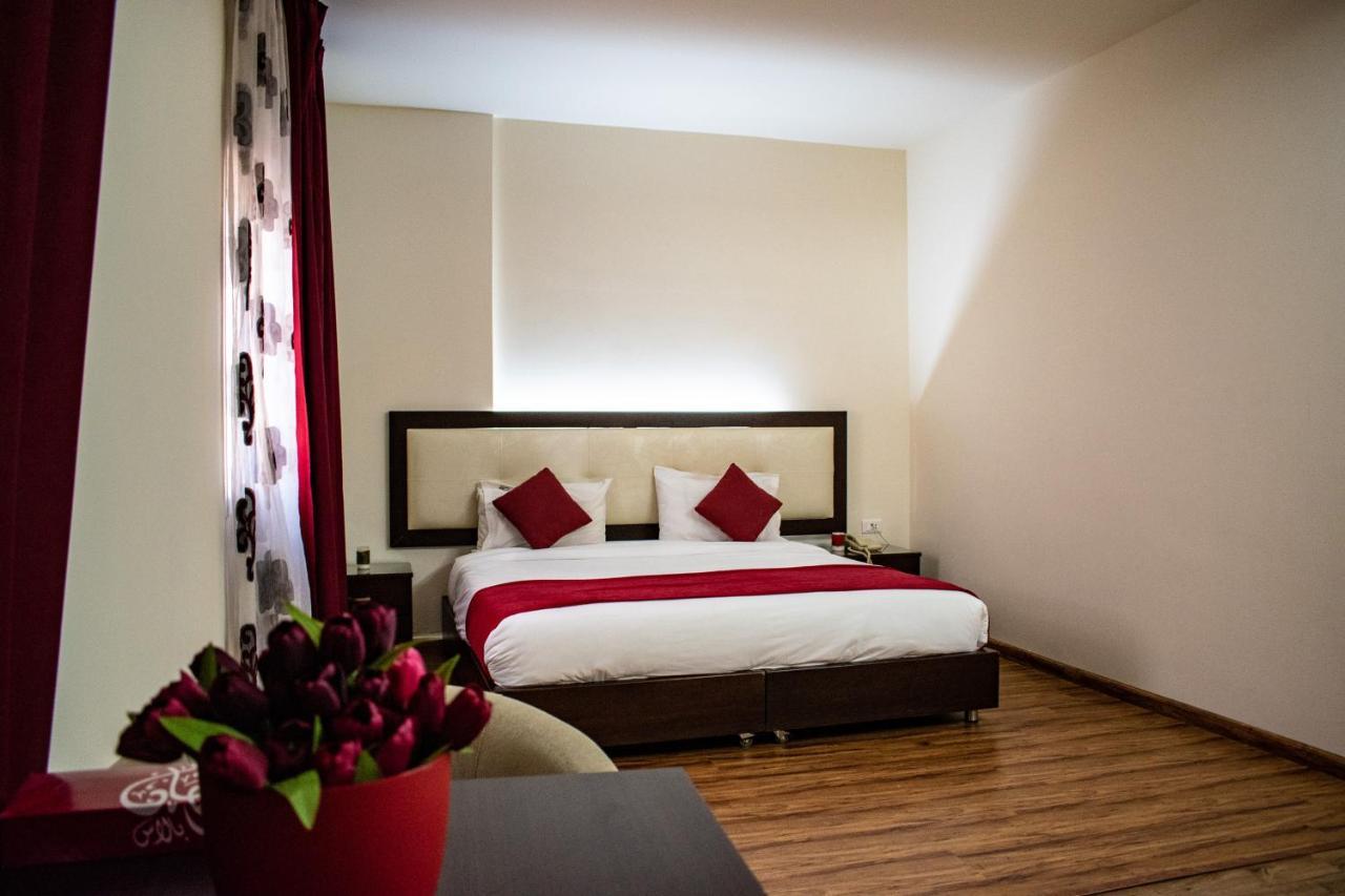 Al Murjan Palace Hotel Dżunija Zewnętrze zdjęcie